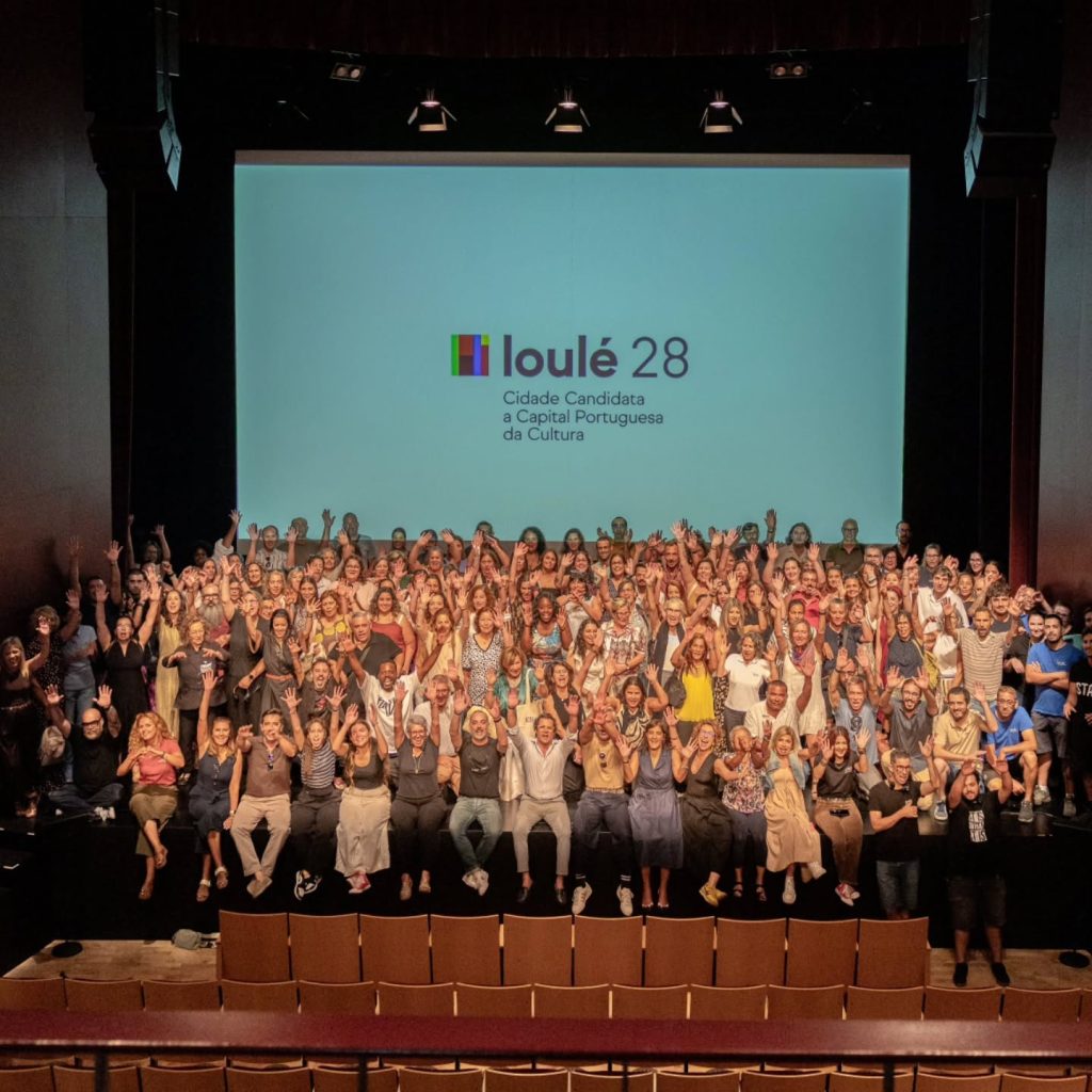 Instagram post from loule_criativo. This post is in position 0.